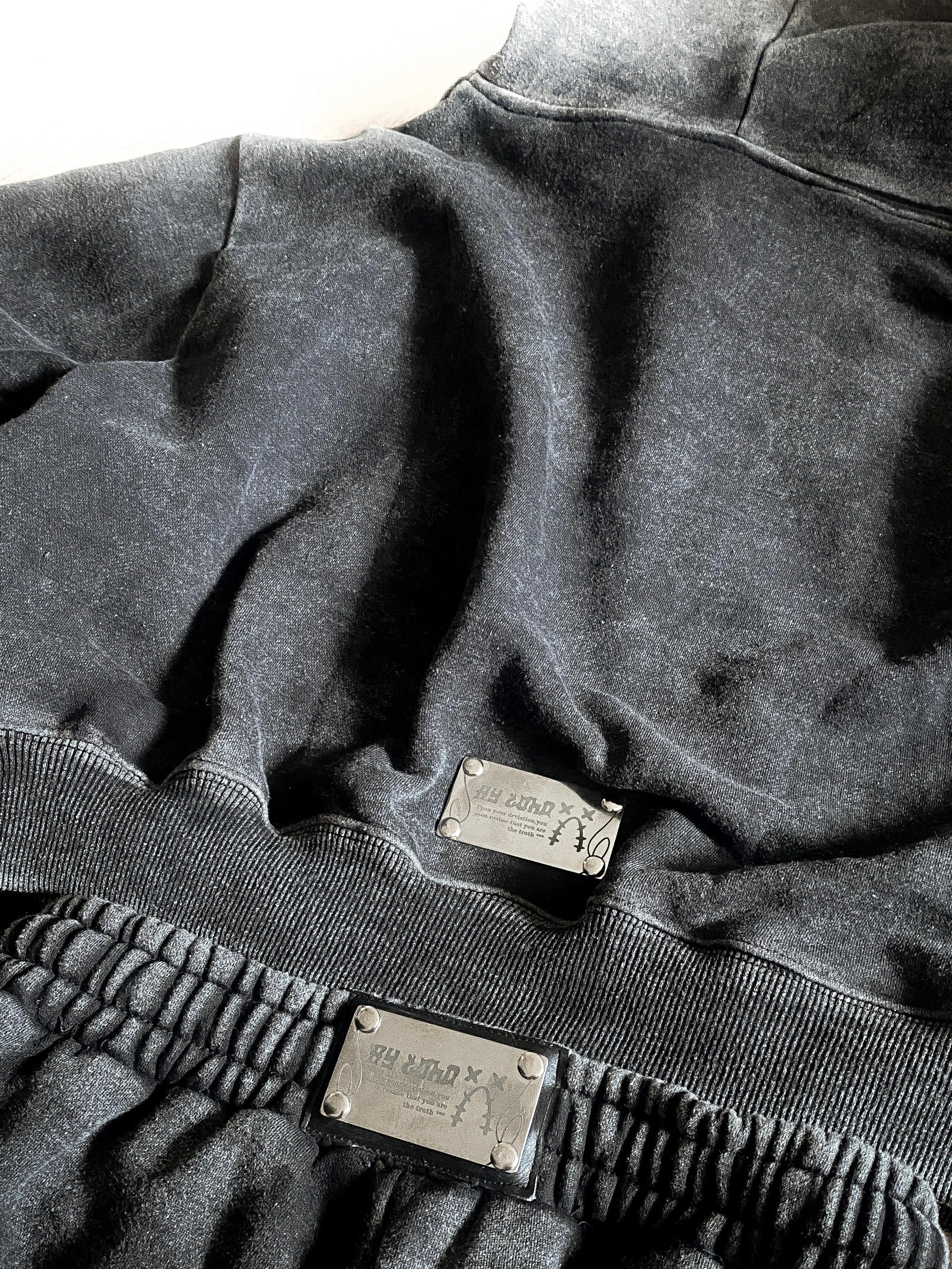 (pre-order) deviant joggers